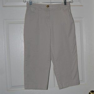 LL Bean Classic Fit Straight Tan Capri Pants 8P